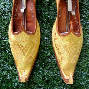 Men's gold Aladdin/Khussa Mojaries Indian Loafers & Slip Ons